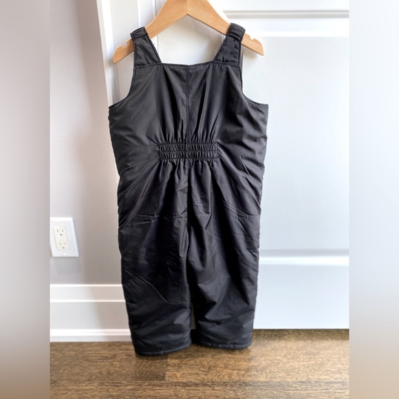 Old Navy: Snow-Bib Overalls / Snow Pants - 3T - Picture 2 of 4